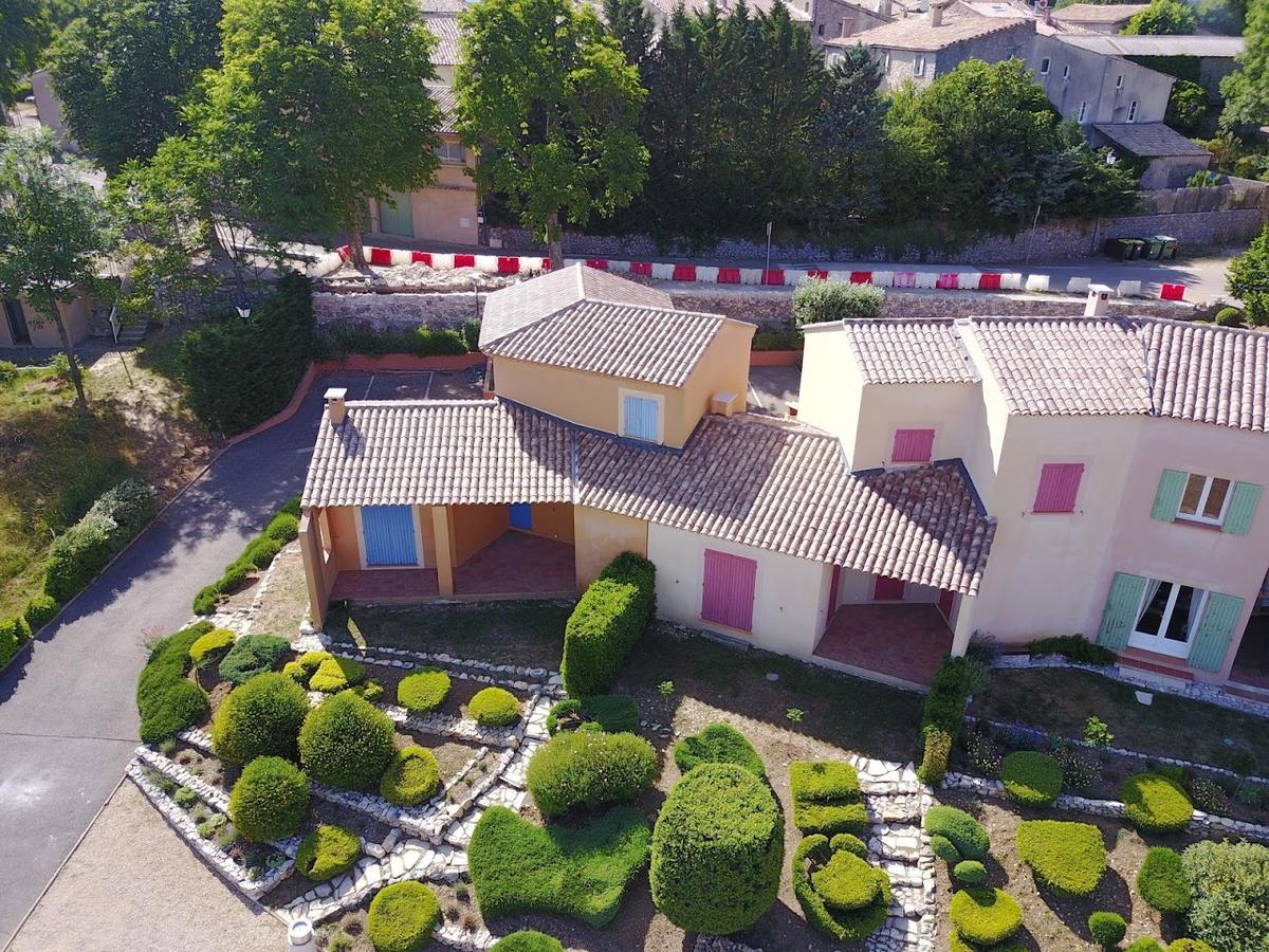 Le Claux Du Puits By Ateya Vacances Saint-Trinit Exterior photo